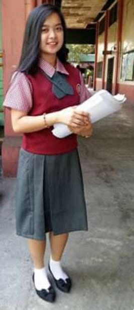 Sa mga gusto pong bumili ng EXTRA UNIFORM ito .